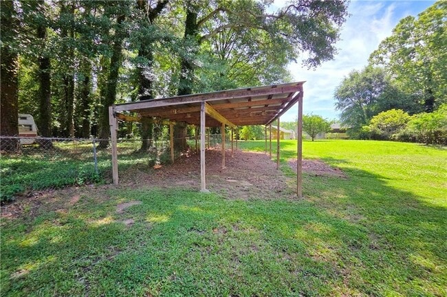 Building Photo - 6684 Londonderry Dr
