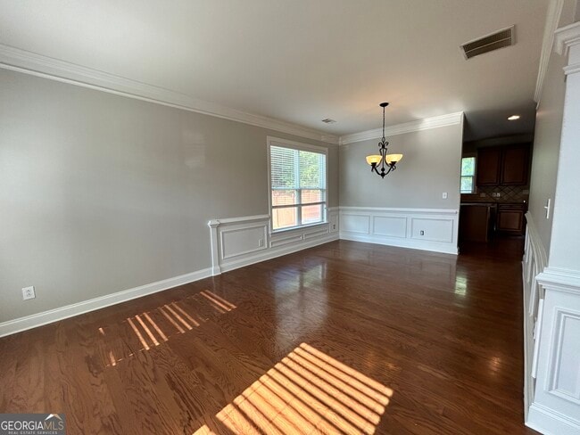 Building Photo - 3640 Dalwood Dr