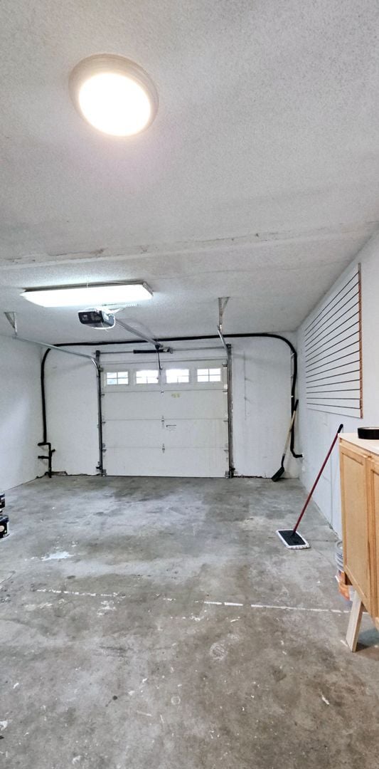 Building Photo - Beautiful 5- bedroom home near TCC APPLICATION PENDING