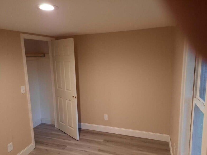 Building Photo - 964 Ogrady Dr