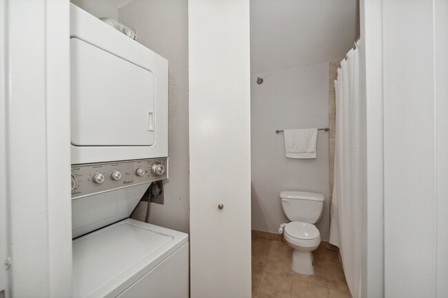 Building Photo - 474 N Lake Shore Dr