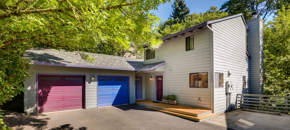 Building Photo - 7230 SW Terwilliger Blvd