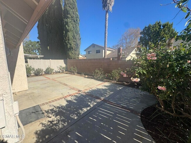 Building Photo - 1874 Suntree Ln