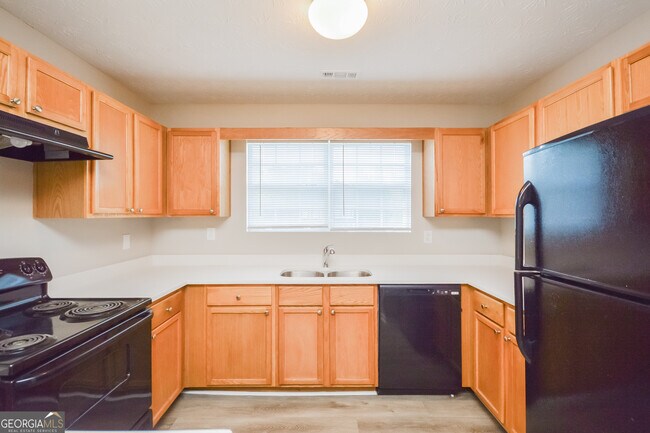 Building Photo - 85 Creek Bottom Dr
