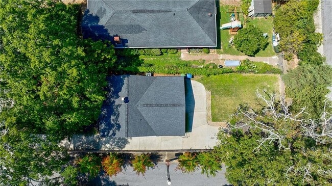 Building Photo - 1272 Hardee St NE