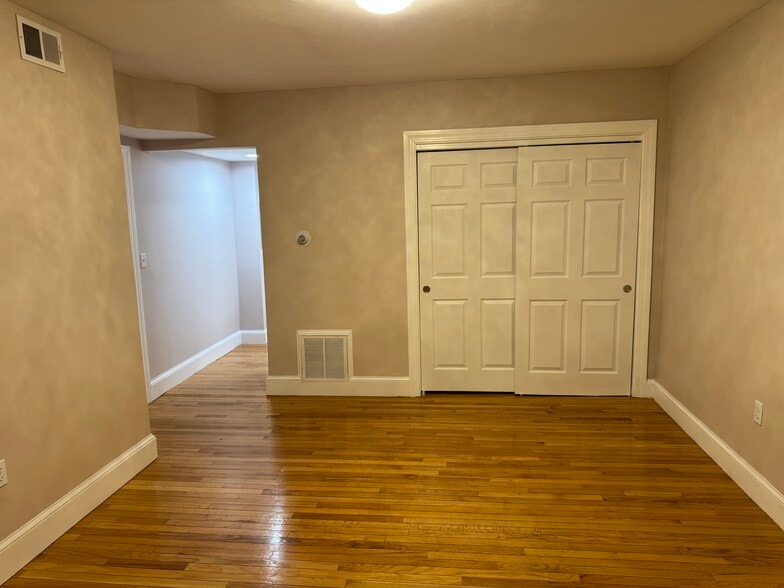 Building Photo - 30 Julian St