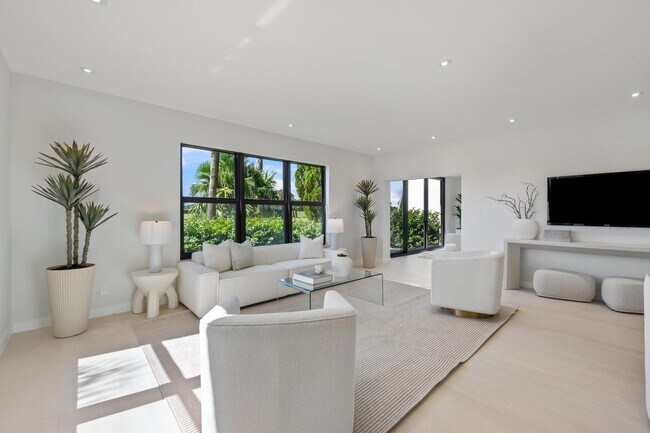 Building Photo - 800 Greensward Ct