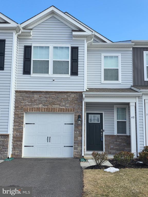 Building Photo - 40 Nelsons Wy