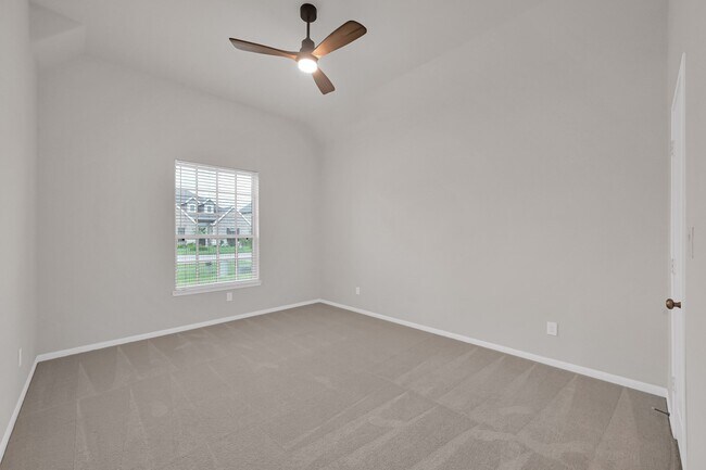 Building Photo - 253 Peninsula Pt Dr