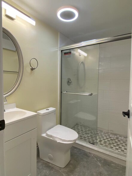 Building Photo - 129 North Ave