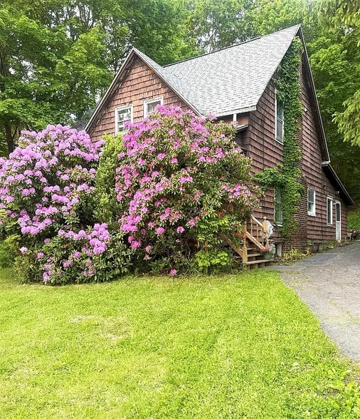 Building Photo - 85 Mill St