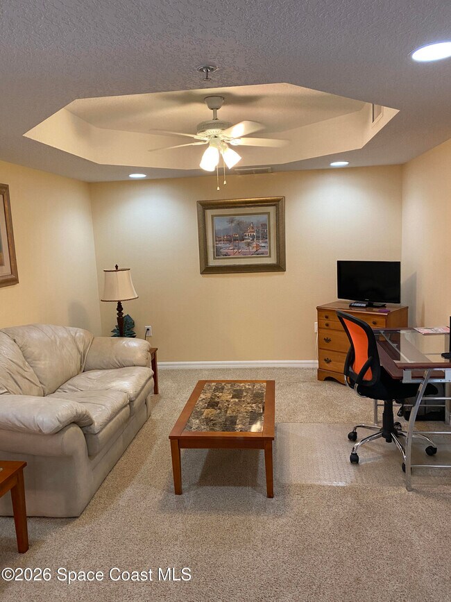 Building Photo - 8951 Lake Dr