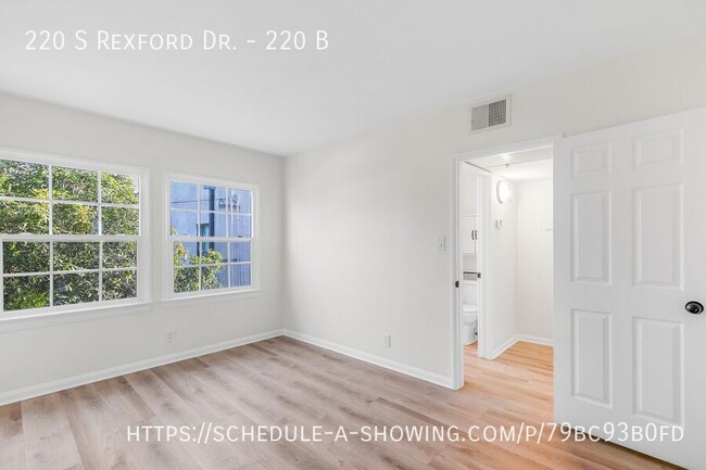 Building Photo - 220 Rexford Dr