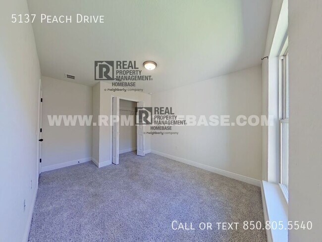 Building Photo - 5137 Peach Dr