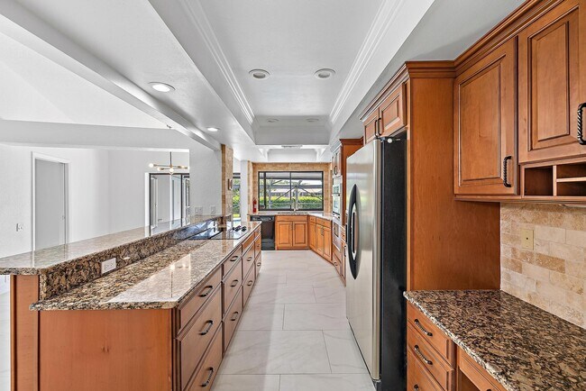 Building Photo - 18 Glencairn Rd