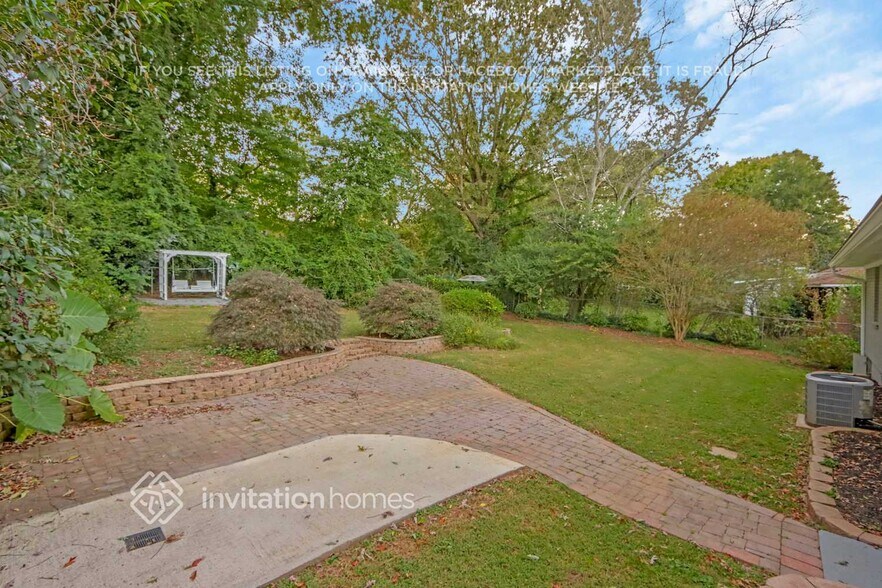 Building Photo - 1455 Colony E Cir