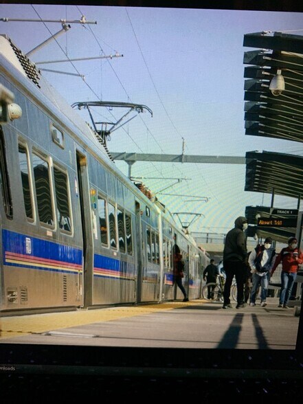 Building Photo - 1898 S Bannock St