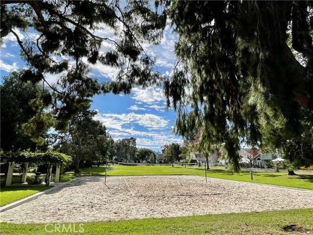 Building Photo - 27 Briarglen