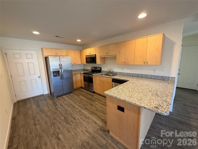 Building Photo - 4008 Eugene Dr