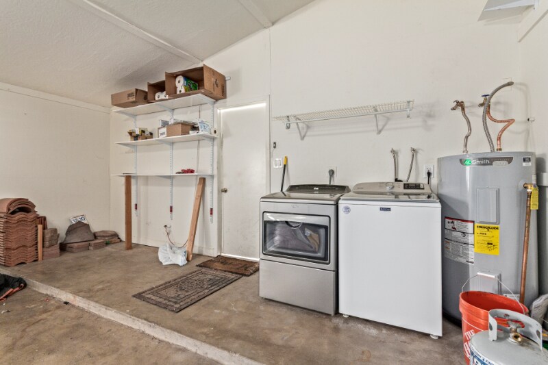 Building Photo - 5828 N 8th Pl