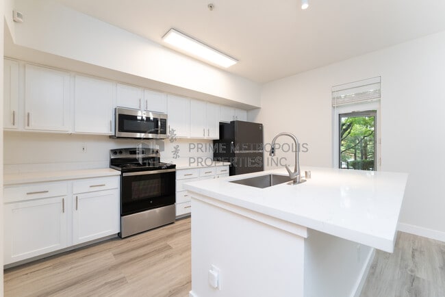 Building Photo - 1515 E Yesler Wy