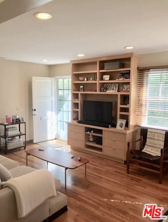 Building Photo - 2329 Clark Ave