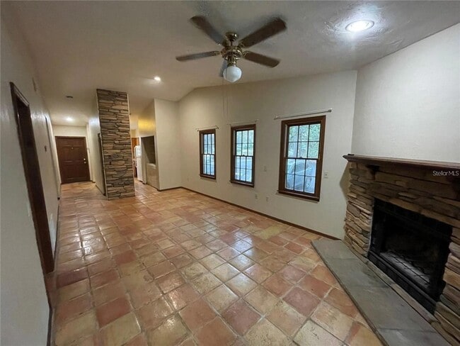 Building Photo - 5213 SW 92nd Ct