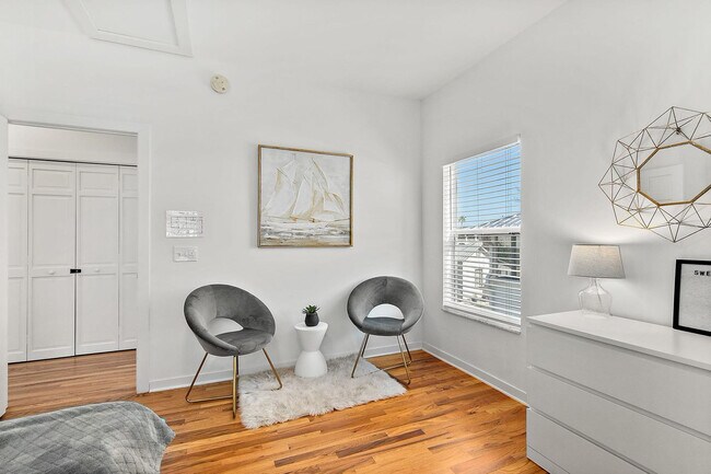 Building Photo - 27 Old Mission Ave