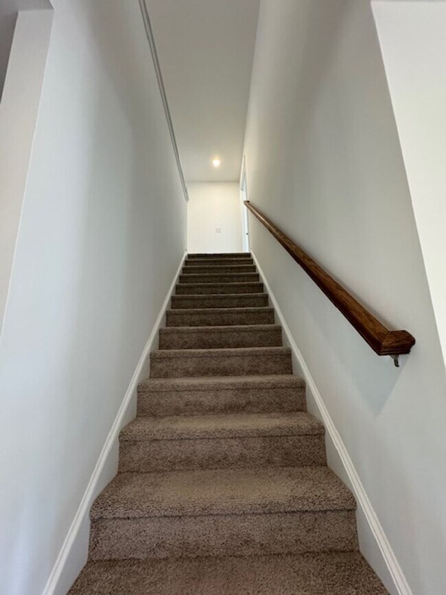 Building Photo - 2008 Red Woodpeckers Ct