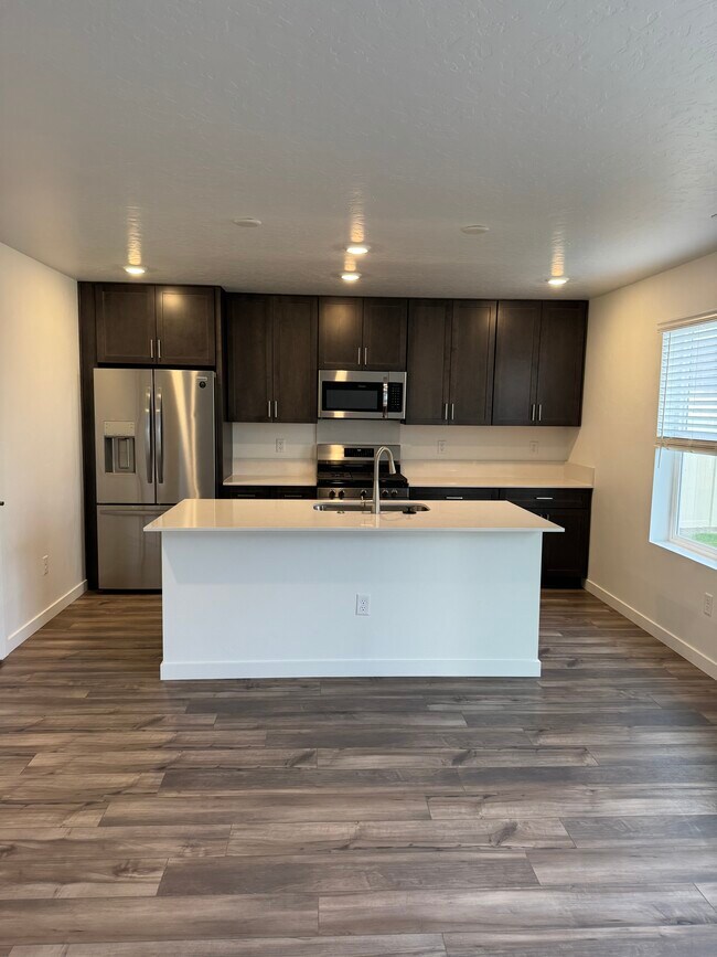 Building Photo - 6612 W Windshear St