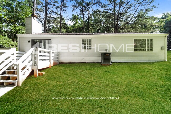 Building Photo - 5771 Singer Ct