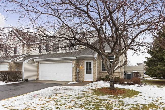 Building Photo - 9259 Troon Court