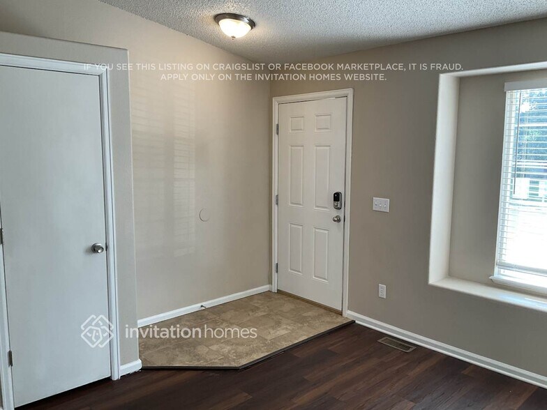 Building Photo - 4415 Gunbarrel Dr