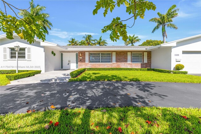 Building Photo - 13790 SW 80th Ave