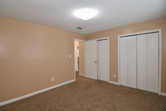 Building Photo - 4154 Arlington Rd