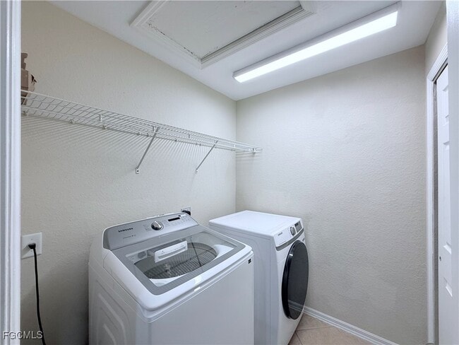 Building Photo - 8258 Silver Birch Way