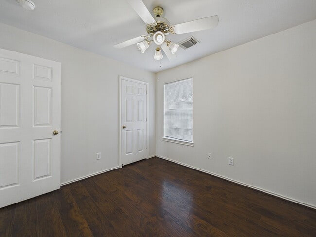 Building Photo - 1151 Andover Dr