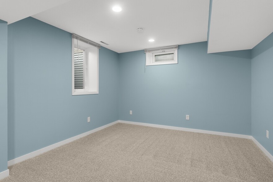 Basement Living - 2808 Aglen St