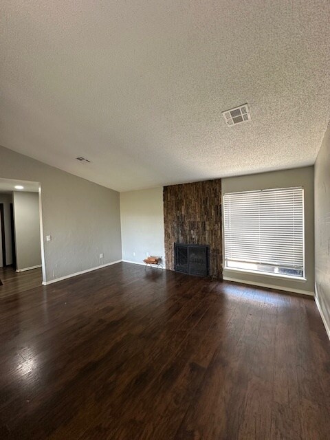 Building Photo - 6412 Lyrewood Ter