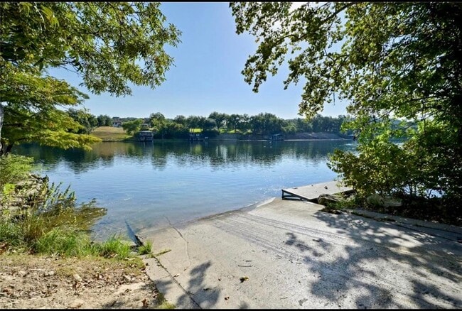 Building Photo - 2203 Yellow Bird Trail