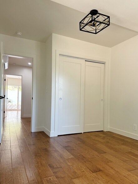 Building Photo - 3319 Primera Ave