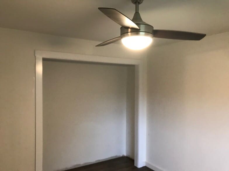 Building Photo - 6205 Darby Dr