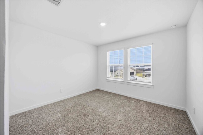 Building Photo - 31510 Chippenham Colony Ct