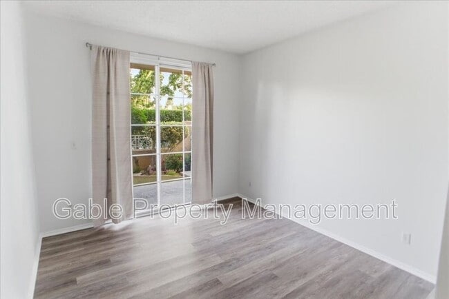 Building Photo - 23903 Del Monte Dr.