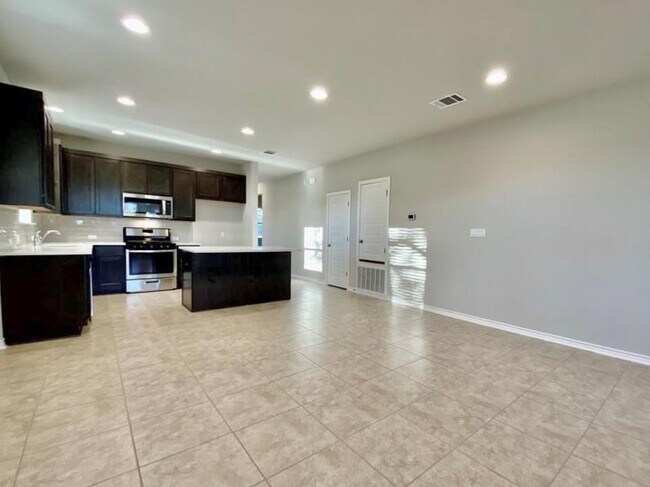 Building Photo - 2309 Pecan Island Dr