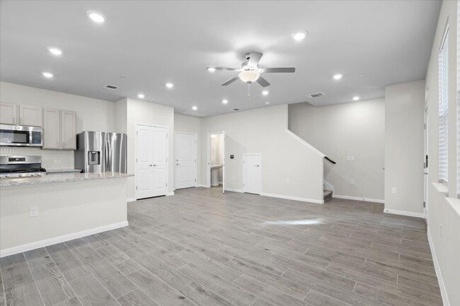 Building Photo - 9015 Cattle Baron Path