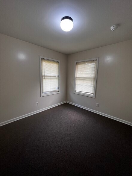 Building Photo - 435 Brooks Ave