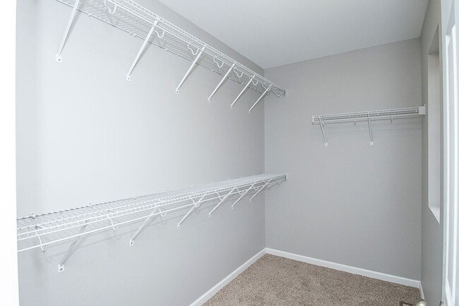 Building Photo - Charming Townhome in South Bismarck – Move-In Ready!