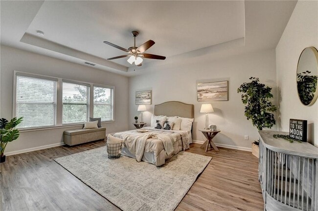 Building Photo - 2017 Yvette Wy