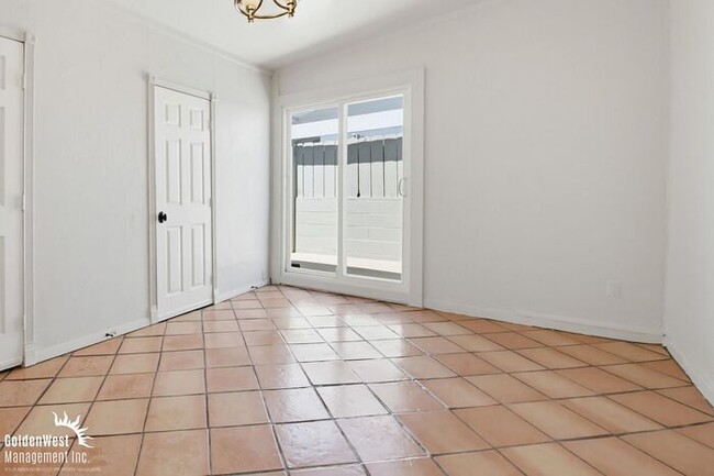 Building Photo - Enchanting 3Bdm 2Ba Home with Scenic Views in San Diego!